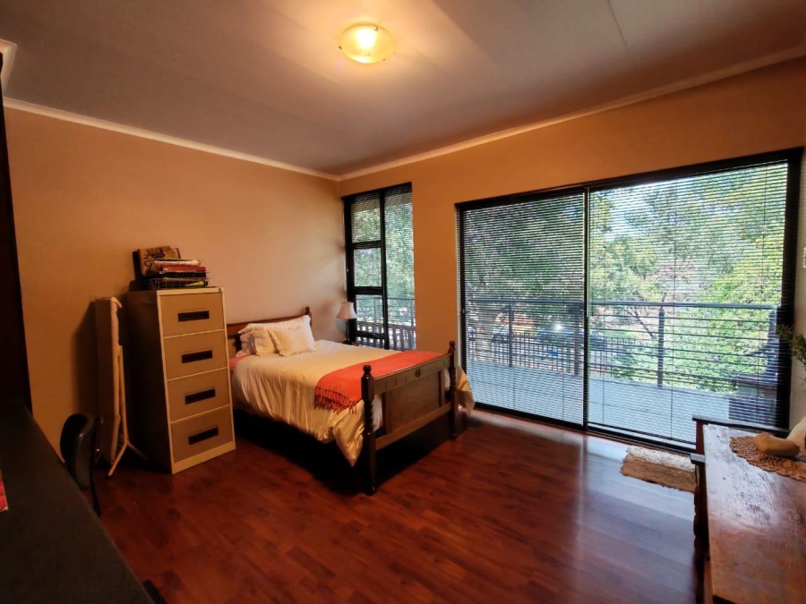 6 Bedroom Property for Sale in Pellissier Free State